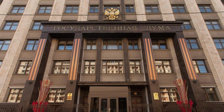 Депутат Госдумы Нина Останина назвала налог на бездетность «глупостью»