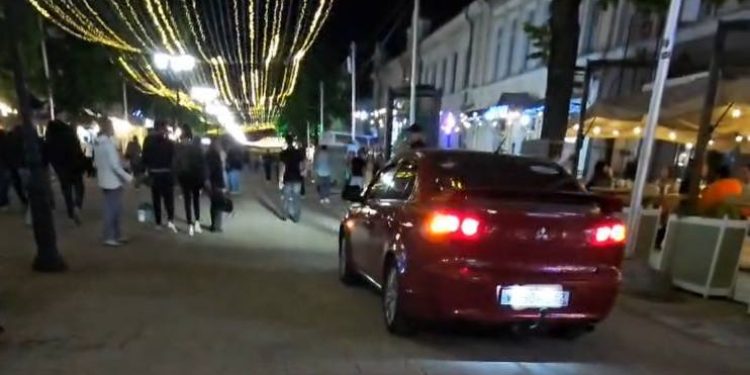 Рязанец, передвигавшийся на автомобиле по улице Почтовой, оштрафован на 2000 рублей