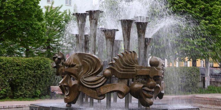 7 мая в Рязани запустили фонтаны 7 мая в Рязани запустили фонтаны