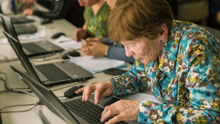 Доцент Иванова-Швец: повышение пенсий ждет тех, кто оформляет ее впервые