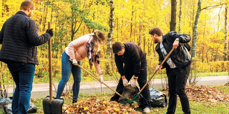 Рязанцев приглашают на заключительный октябрьский субботник Рязанцев приглашают на заключительный октябрьский субботник