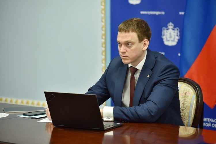 Губернатор Малков заявил о необходимости усиления депутатского контроля на соцобъектах