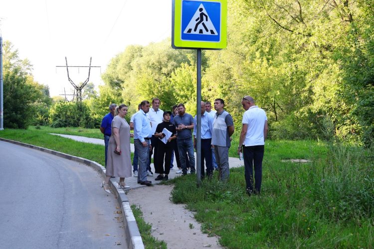 Мэр Рязани Виталий Артемов осмотрел территории, где реализуются проекты местных инициатив