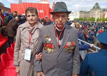Рязанский ветеран ВОВ Дмитрий Иванов посетил военный парад на Красной площади в Москве Рязанский ветеран ВОВ Дмитрий Иванов посетил военный парад на Красной площади в Москве