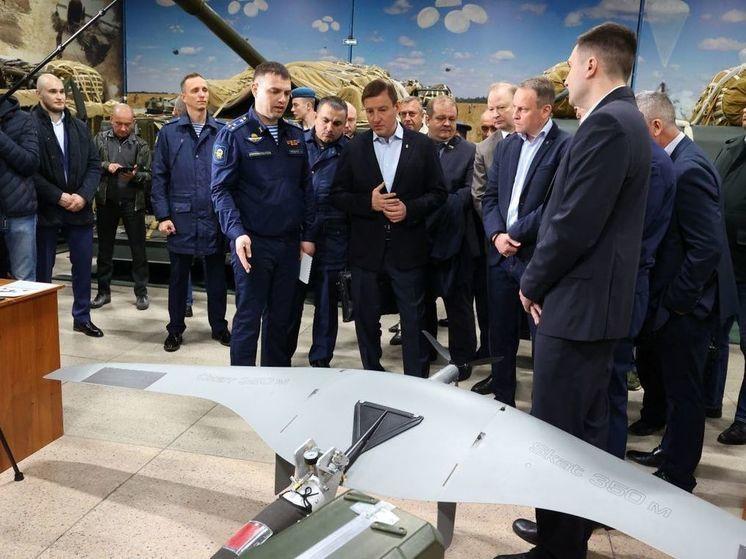 В Рязани представили дроны "Скворец", способные летать в зоне помех противника