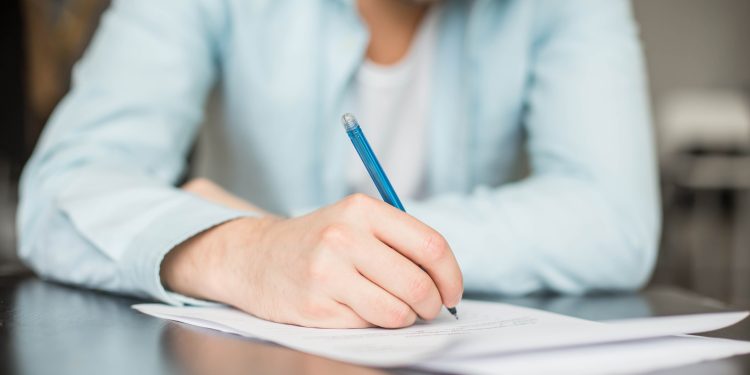 Руководитель рязанского Дворца молодежи Плетнев написал заявление на увольнение