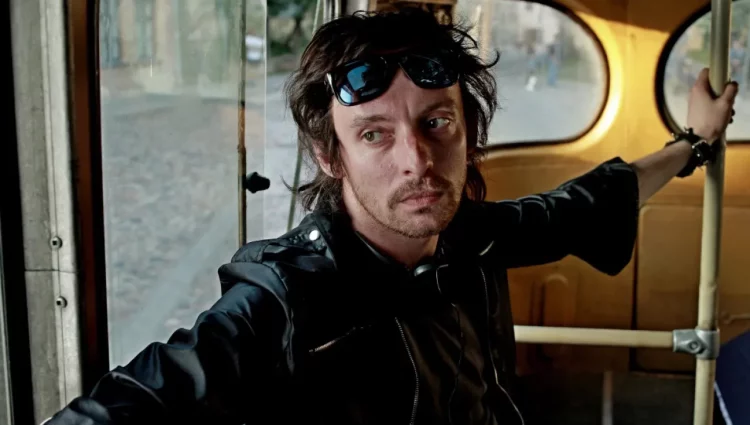 Актер из рязанского Скопина Илья Дель не имеет претензий к подруге, ранившей его ножом