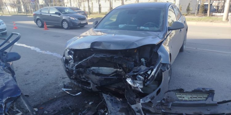 На улице Вокзальной пьяный водитель устроил массовое ДТП