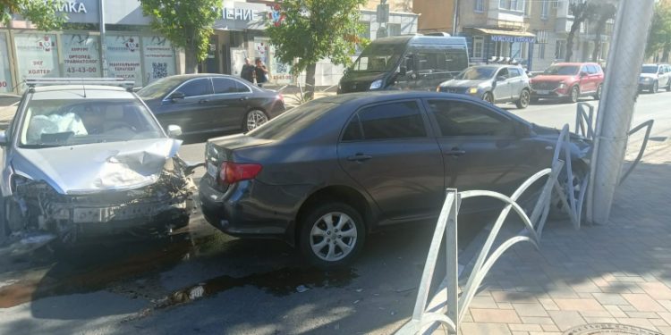 В ДТП в центре Рязани пострадали два человека, в том числе 5-летний ребенок В ДТП в центре Рязани пострадали два человека, в том числе 5-летний ребенок