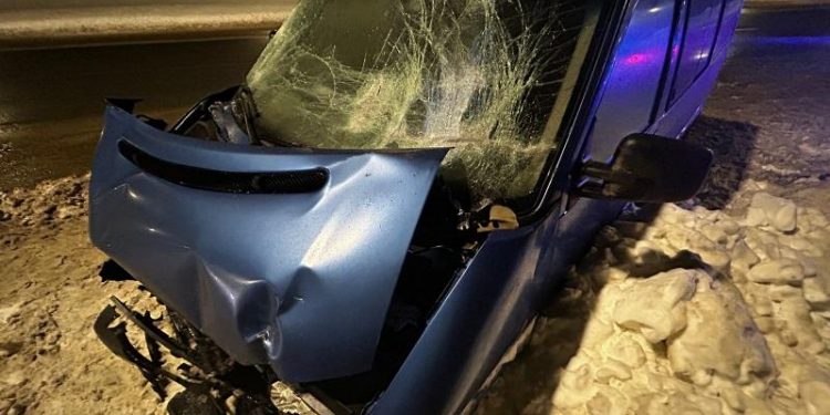 При столкновении легковушки и грузовика под Рязанью пострадал 36-летний пассажир При столкновении легковушки и грузовика под Рязанью пострадал 36-летний пассажир