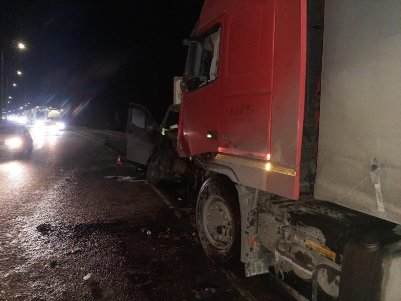 В Сети появились снимки с места смертельной аварии в Шацком районе