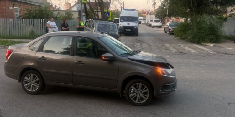 В ДТП на улице Дачной пострадала 50-летняя женщина-водитель на Lada В ДТП на улице Дачной пострадала 50-летняя женщина-водитель на Lada