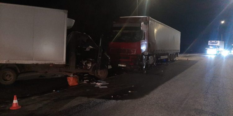 В Сети появились снимки с места смертельной аварии в Шацком районе