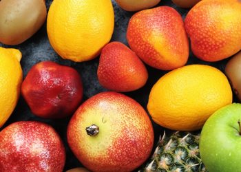 Гастроэнтеролог Ильяшенко: сырые овощи и фрукты не следует употреблять натощак Гастроэнтеролог Ильяшенко: сырые овощи и фрукты не следует употреблять натощак