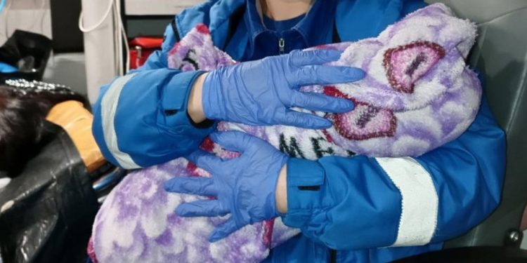 В Рязани молодая девушка родила прямо в скорой