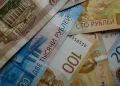 3301 рязанец заплатил за парковку на газонах