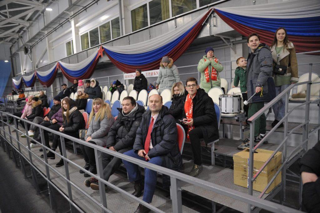 Новая победа хоккейной команды КПРФ