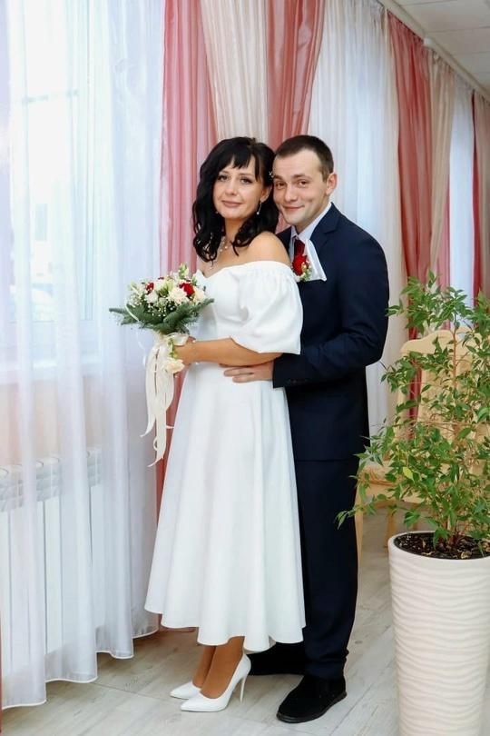 Рязанский ЗАГС поделился фото молодоженов минувших выходных дней