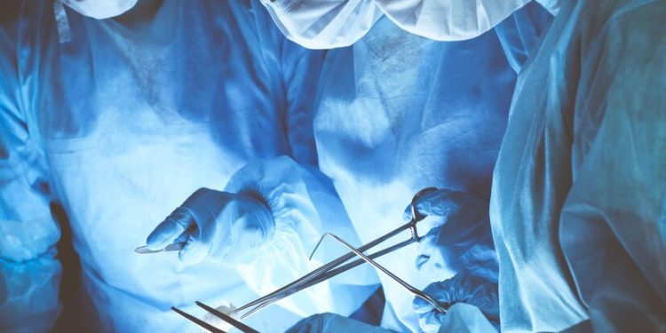 Житель Подмосковья после пляжного отдыха чуть не умер из-за ленточных червей в печени