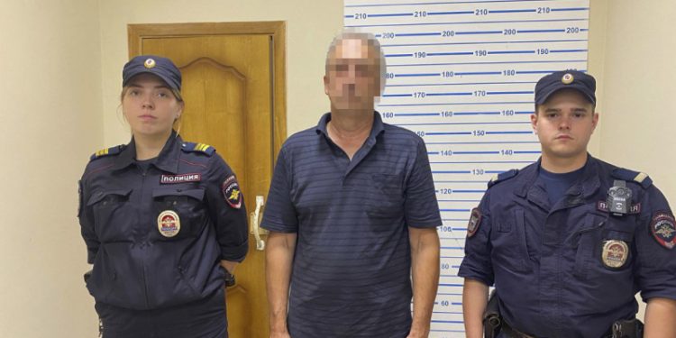 55-летний рязанец едва не задушил сожительницу из-за замечания