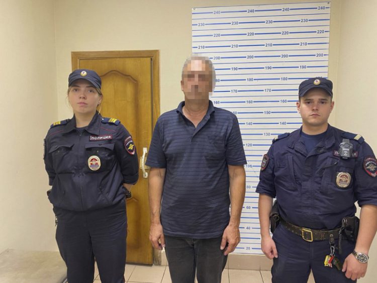 55-летний рязанец едва не задушил сожительницу из-за замечания