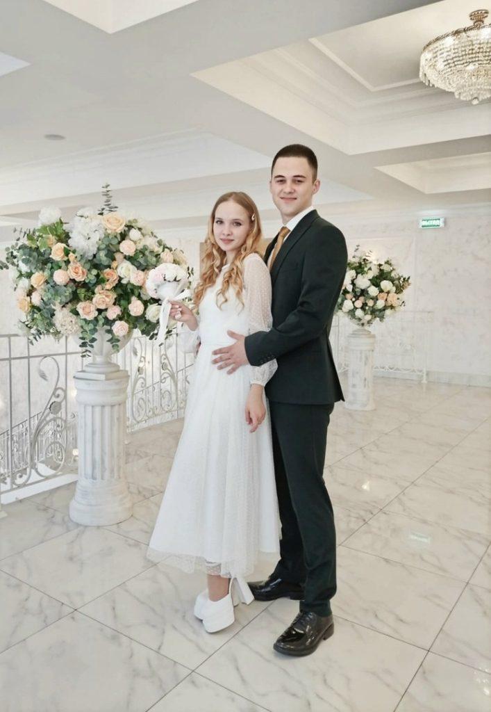 Рязанский ЗАГС поделился снимками молодоженов, которые поженились в первые апрельские выходные