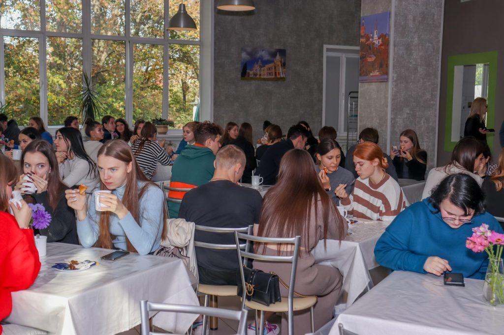 В День учителя в РГУ имени Есенина открыли новую столовую и "Пространство возможностей"