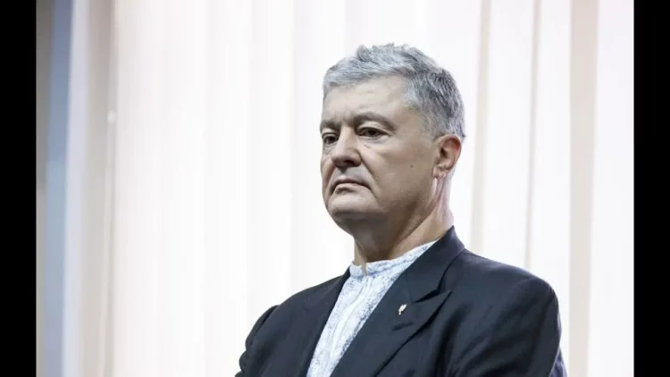 Порошенко*: выборы на Украине пройдут в октябре 2025 года