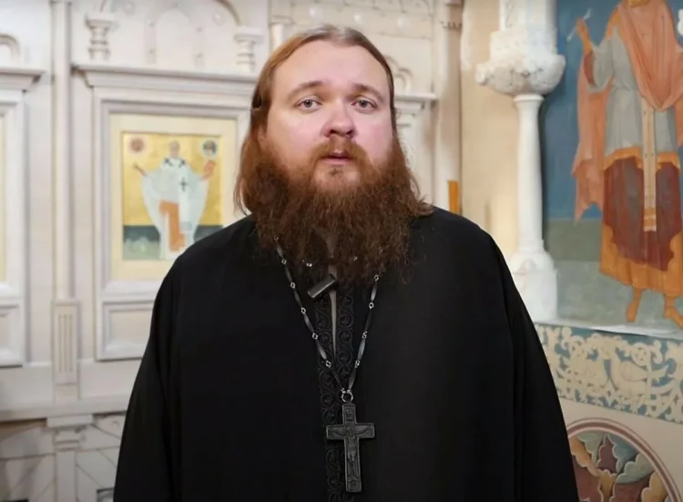 Рязанский священник Фетисов: Владимира Ленина нужно убрать с Красной площади