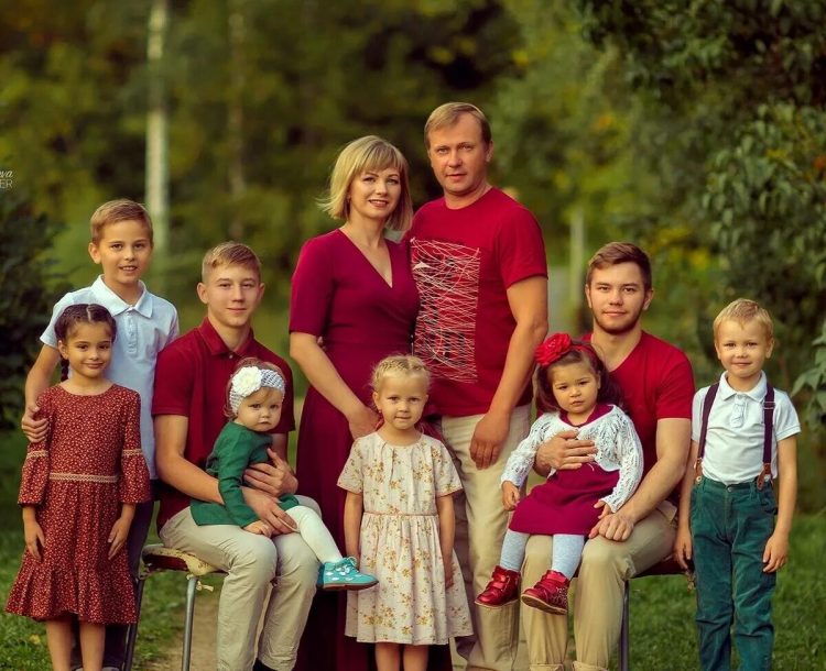 Многодетные семьи получат доппомощь