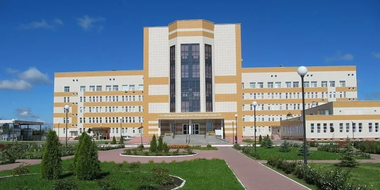 В Рязанском перинатальном центре мать отказалась от новорожденной девочки весом 1140 граммов