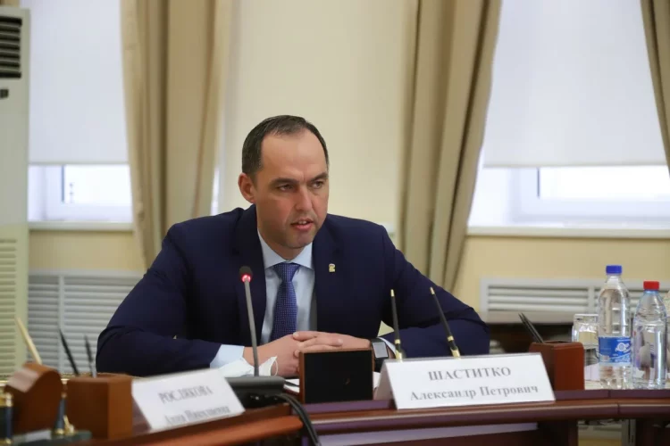 Зампред рязанского правительства Шаститко предупредил об опасности кормления белок в ЦПКиО
