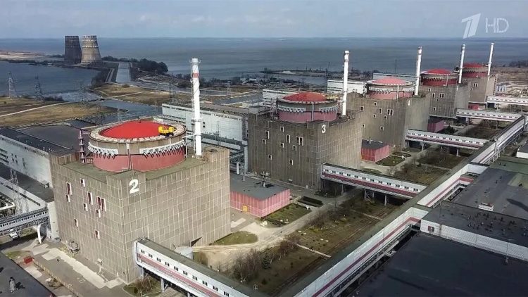 Происходит массовый налёт на ЗАЭС