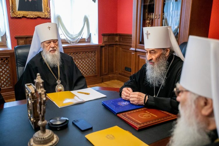 На Украине окончательно запрещена православная церковь