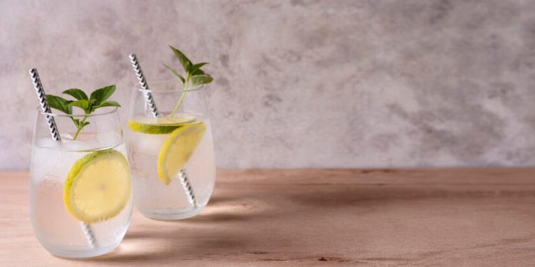 В рязанском кафе детям вместо лимонада налили самогон