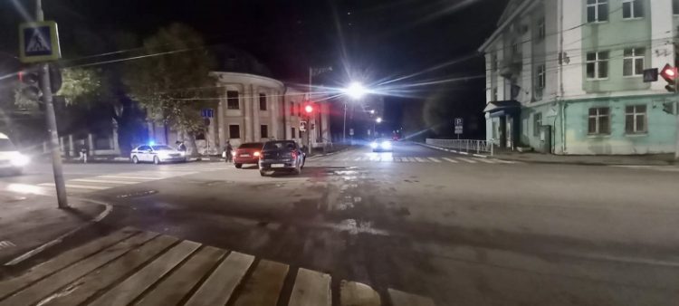 В ДТП на улице Маяковского пострадали два водителя и 4-летняя девочка