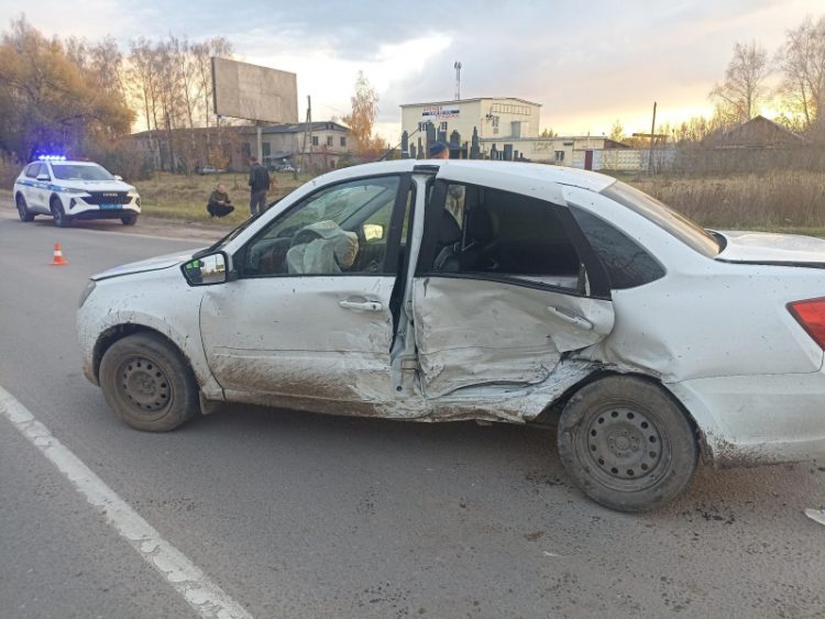 В ДТП в Спасском районе пострадали два человека