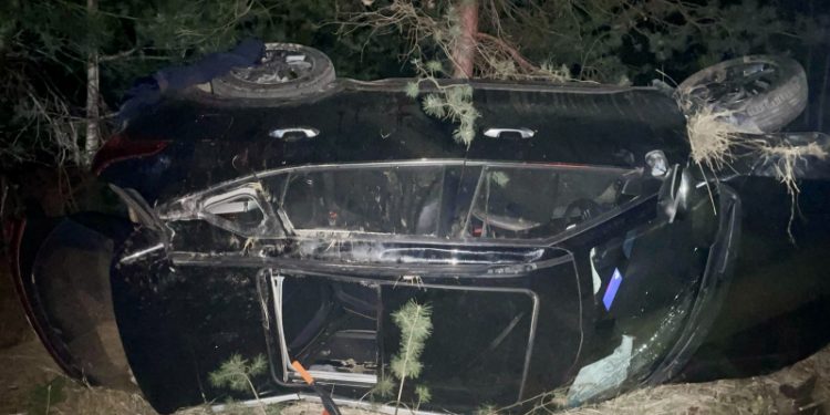 При опрокидывании легковушки в Рязанском районе пострадал 25-летний пассажир При опрокидывании легковушки в Рязанском районе пострадал 25-летний пассажир