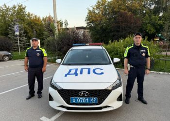 Рязанские полицейские помогли 70-летнему водителю, у которого случился инсульт Рязанские полицейские помогли 70-летнему водителю, у которого случился инсульт