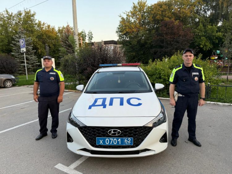 Рязанские полицейские помогли 70-летнему водителю, у которого случился инсульт