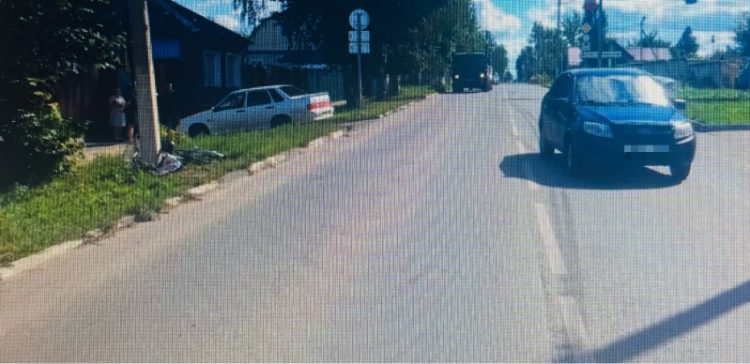 В рязанском Скопине под колеса легковушки попал 66-летний велосипедист