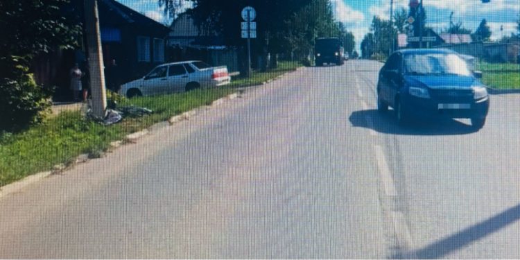 В рязанском Скопине под колеса легковушки попал 66-летний велосипедист