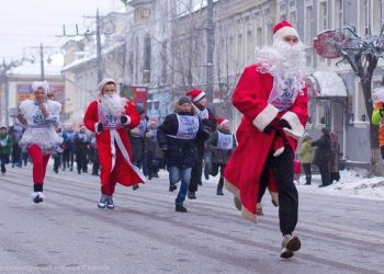 Рязанцам предлагают поучаствовать в забеге, посвященному дню рождения Деда Мороза