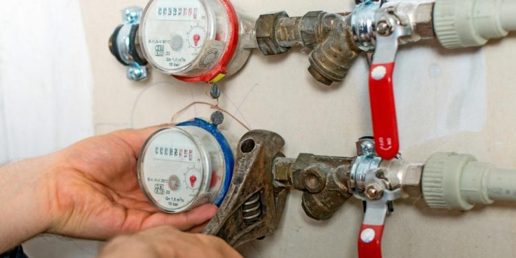 Рязанцев предупредили о мошенниках, маскирующихся под работников "Водоканала" Рязанцев предупредили о мошенниках, маскирующихся под работников «Водоканала»