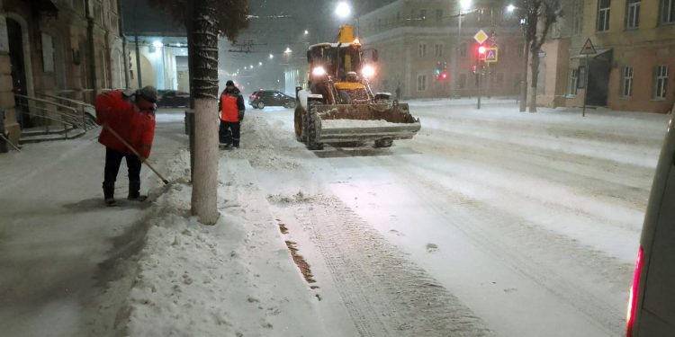 Минувшей ночью с рязанских улиц вывезли 156 кубометров