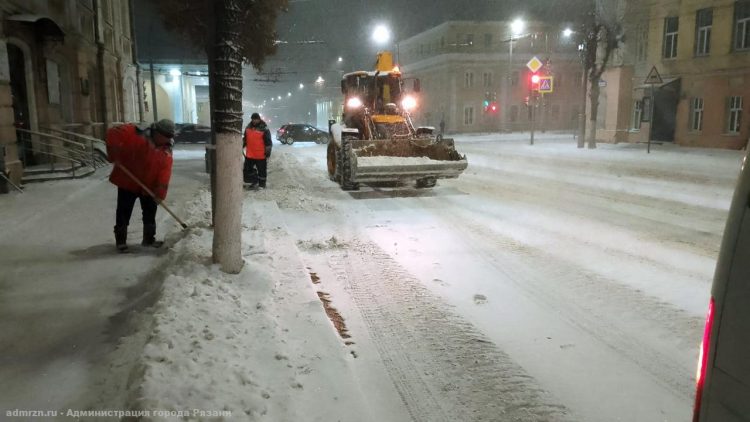 Минувшей ночью с рязанских улиц вывезли 156 кубометров