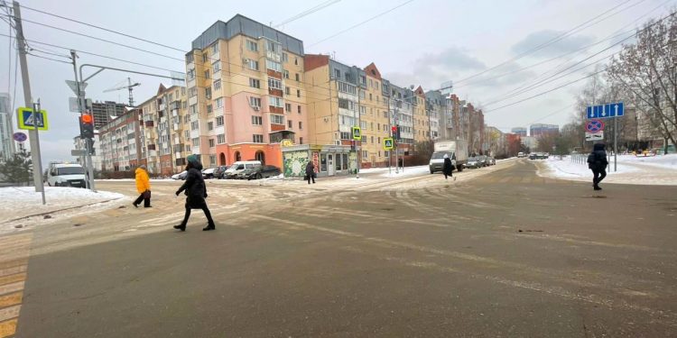 На улице Кальной прошла приемка нового светофора На улице Кальной прошла приемка нового светофора
