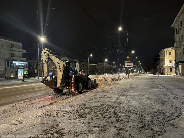 В ночь на 8 декабря с рязанских улиц вывезли 3665 кубометров снега