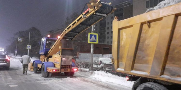 Минувшей ночью с рязанских улиц вывезли 3827 кубометров снега