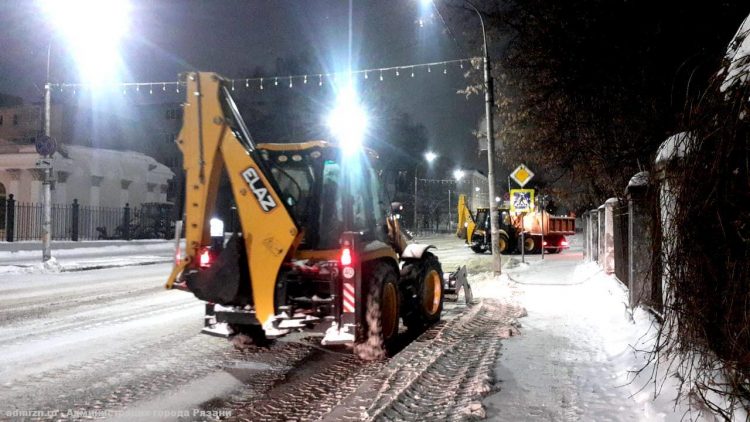 В ночь на 13 декабря с пяти рязанских улиц вывезут снег